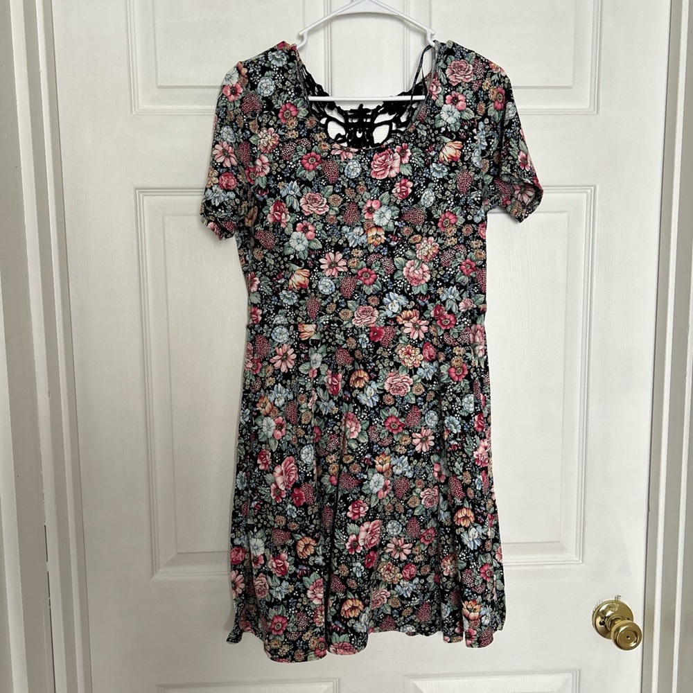 Forever 21 Kids Floral Dress - Black and Pink
